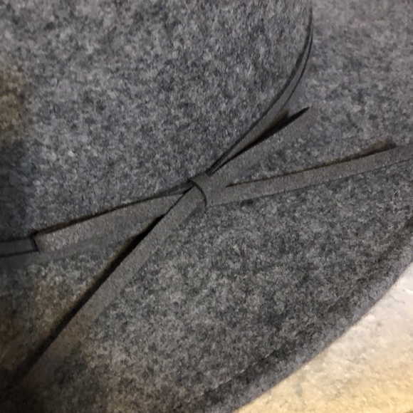 Gray wool hat - Picture 6 of 6